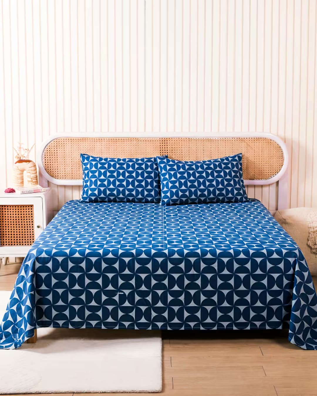 Indigo Blue Geometric Cotton Bed Cover Set - hover
